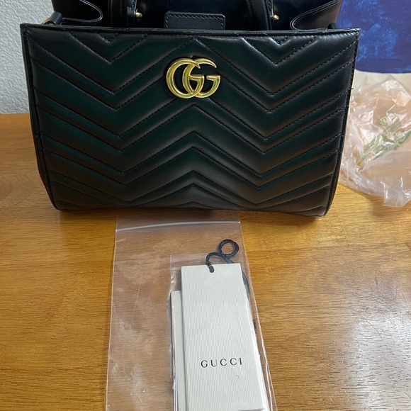 Authentic Gucci Marmont Tote Matelasse small black - Picture 2 of 15
